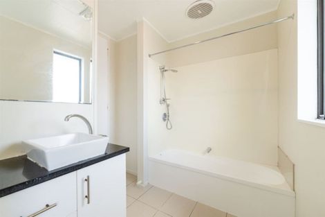 Photo of property in 2/13 Jutland Road, Manurewa, Auckland, 2102