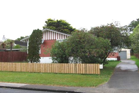 Photo of property in 80 Farquhar Road, Glendene, Auckland, 0602
