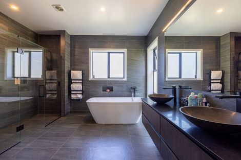 Photo of property in 22 Old Racecourse Road, Albert Town, Wanaka, 9305