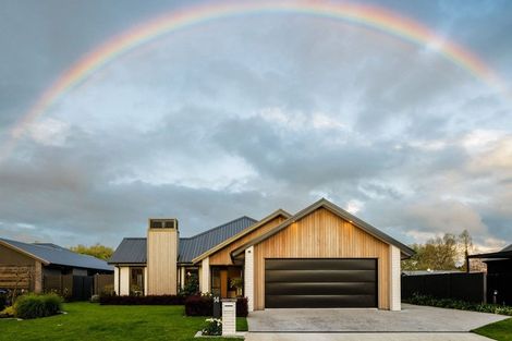 Photo of property in 14 Ruge Court, Cambridge, 3434