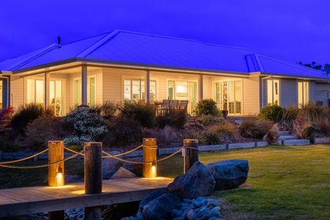 Photo of property in 32a Titoki Road, Waikanae Beach, Waikanae, 5036