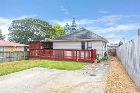 Photo of property in 9 Lloyd Avenue, Papatoetoe, Auckland, 2025