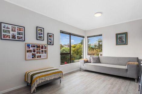 Photo of property in 11 Picketboat Lane, Whitby, Porirua, 5024