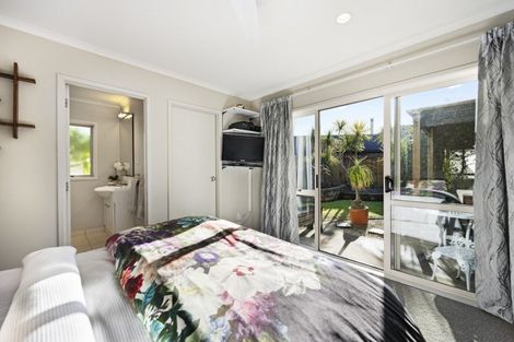 Photo of property in 16 Ploughmans Avenue, Pukekohe, 2120