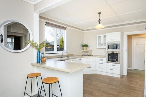 Photo of property in 70 Chelwood Street, Takaro, Palmerston North, 4412