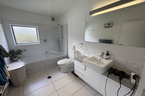 Photo of property in 38 Saddleback Grove, Karori, Wellington, 6012