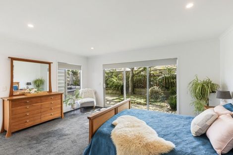 Photo of property in 26 Birdwood Avenue, Moturoa, New Plymouth, 4310