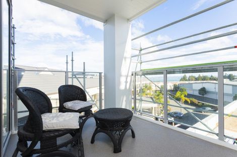 Photo of property in Marina View Apartments, 307/4 Reads Quay, Gisborne, 4010