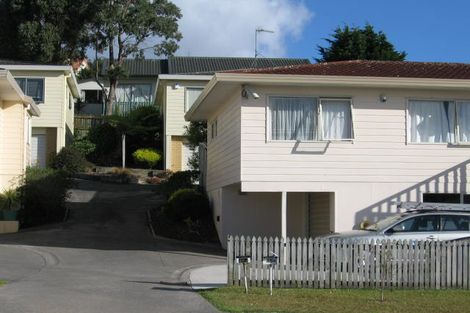 Photo of property in 2/46 Barbados Drive, Unsworth Heights, Auckland, 0632