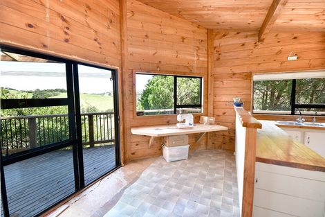 Photo of property in 165 Inland Road, Helensville, 0875