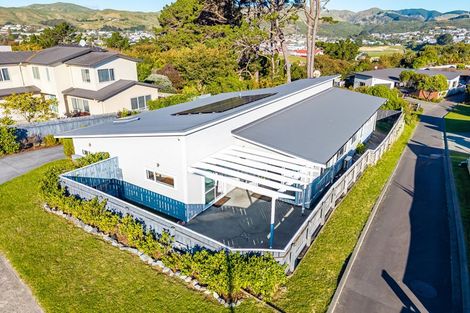 Photo of property in 21 Tasman Close, Aotea, Porirua, 5024
