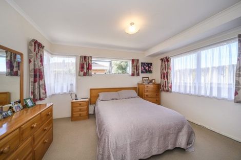 Photo of property in 9a Saint Pauls Court, Highbury, Palmerston North, 4412
