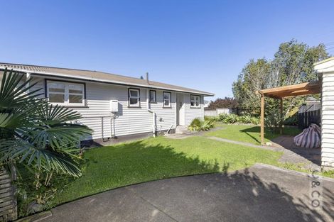 Photo of property in 33 Maude Street, Riverhead, 0820