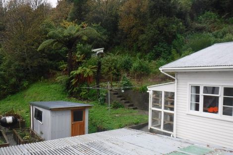 Photo of property in 23 Threadneedle Street, Greymouth, 7805