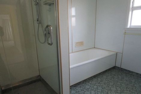 Photo of property in 100 Palatine Terrace, Saint Martins, Christchurch, 8022