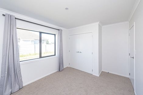 Photo of property in 6 Cross Street, Castlecliff, Wanganui, 4501