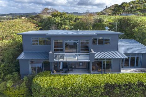 Photo of property in 15 Maire Road, Orewa, 0931