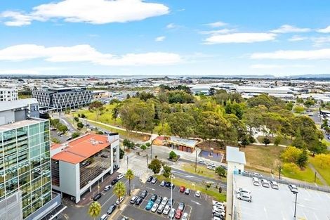Photo of property in 1602/17 Osterley Way, Manukau, Auckland, 2104