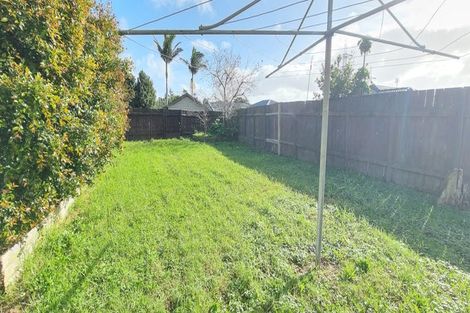 Photo of property in 40 Sikkim Crescent, Clover Park, Auckland, 2019