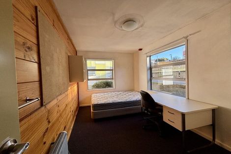 Photo of property in Drummond Street Flats, 1/19 Drummond Street, Mount Cook, Wellington, 6021