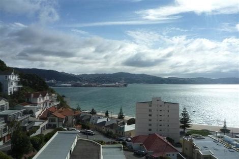 Photo of property in Jerningham Apartments, 20 Oriental Terrace, Oriental Bay, Wellington, 6011