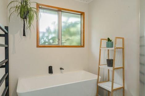 Photo of property in 145 Brougham Street, Westport, 7825