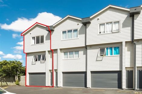 Photo of property in 11/4 Keeling Road, Henderson, Auckland, 0612