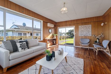 Photo of property in 69 Ngaio Road, Waikanae, 5036