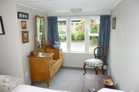 Photo of property in 8 Leybourne Avenue, Waikanae, 5036