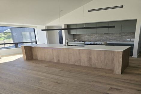 Photo of property in 16 Coopworth Road, Jacks Point, 9371