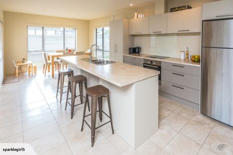 Photo of property in 6-10 Saint Johns Close, Feilding, 4702