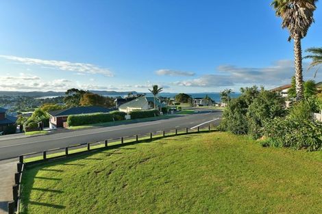 Photo of property in 66 Marellen Drive, Red Beach, 0932