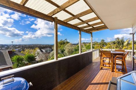 Photo of property in 123 Carlisle Road, Northcross, Auckland, 0632