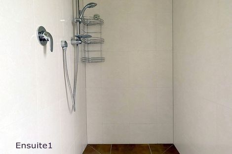 Photo of property in 36a Madison Street, Cambridge, 3434