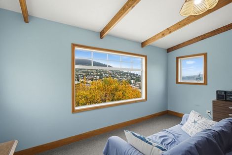 Photo of property in 9 Hawkhurst Road, Lyttelton, 8082