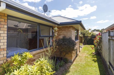 Photo of property in 99a Schnell Drive, Kelvin Grove, Palmerston North, 4414