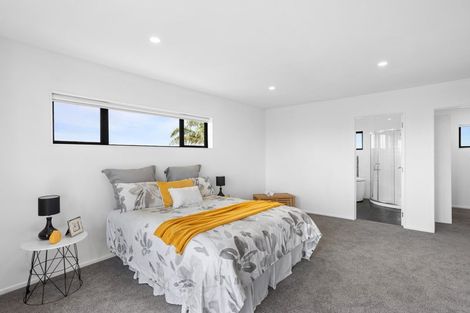 Photo of property in 105 Alec Craig Way, Gulf Harbour, Whangaparaoa, 0930