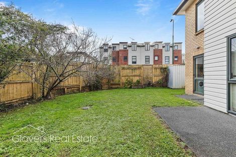 Photo of property in 62 Verdale Circle, Glen Eden, Auckland, 0602