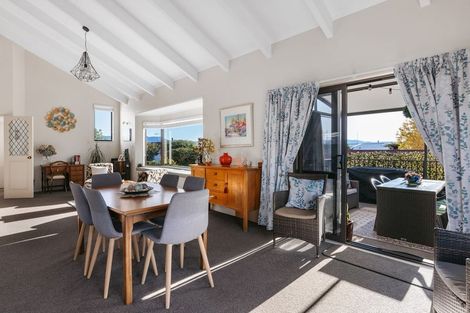 Photo of property in 9 Walnut Grove, Omokoroa, 3114