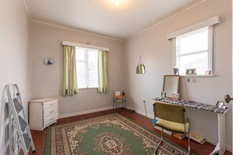 Photo of property in 240 High Street, Dannevirke, 4930