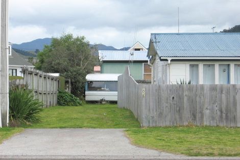 Photo of property in 203b Ocean Road, Whangamata, 3620