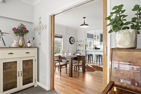 Photo of property in 6 Clifford Road, Johnsonville, Wellington, 6037