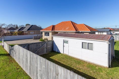 Photo of property in 11 Cochrane Street, Fairy Springs, Rotorua, 3015