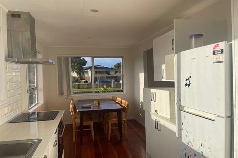Photo of property in 18 Orly Avenue, Mangere, Auckland, 2022