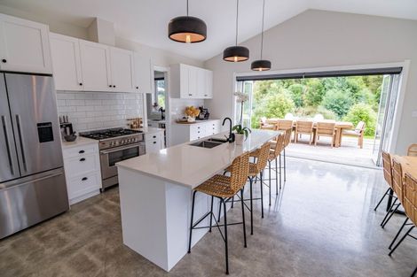 Photo of property in 16 Taruna Place, Havelock North, 4130