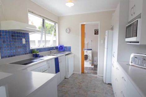 Photo of property in 64 Donovan Avenue, Massey, Auckland, 0614