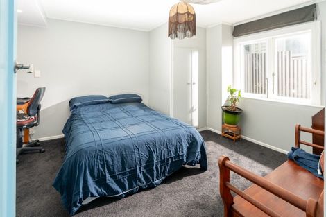Photo of property in 62 Maupuia Road, Maupuia, Wellington, 6022