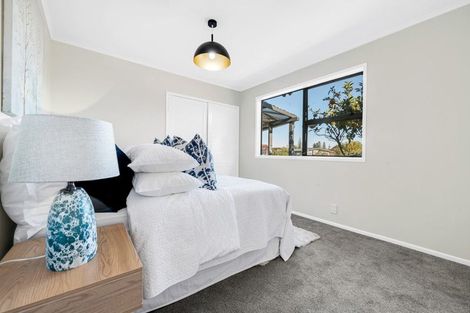 Photo of property in 4 Burlington Place, Manurewa, Auckland, 2102