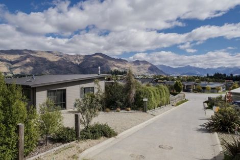 Photo of property in 16 Islington Place, Wanaka, 9305