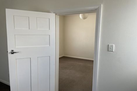 Photo of property in 55 Endeavour Street, Lyall Bay, Wellington, 6022